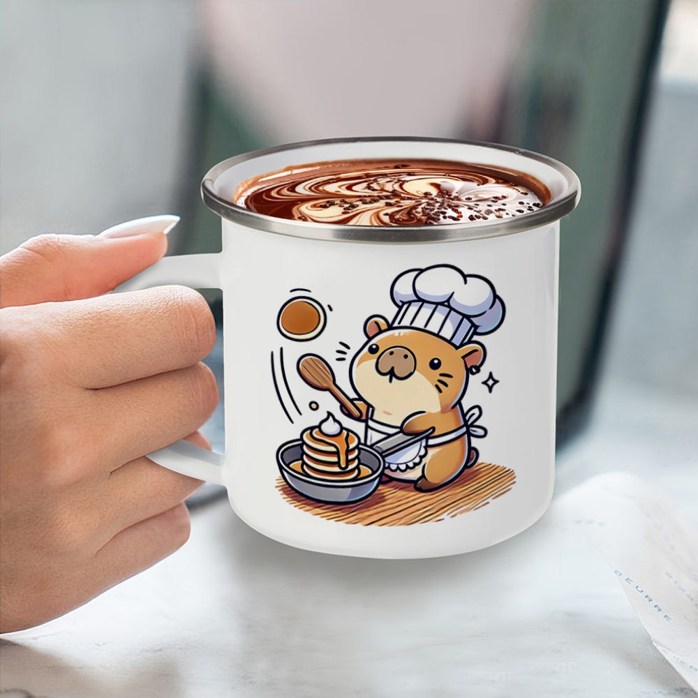 كوب مينا أبيض بتصميم 
