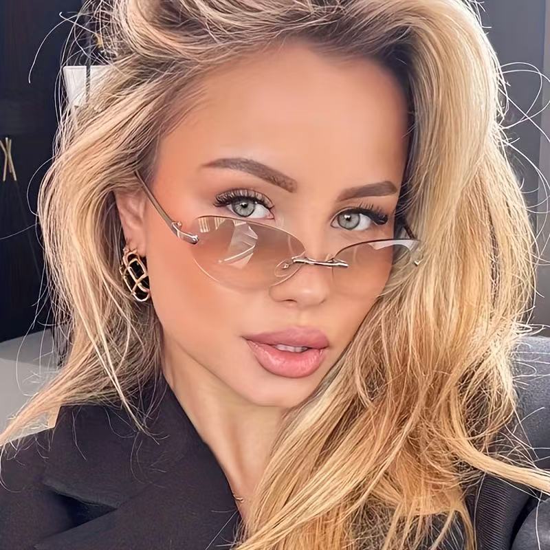 نظارات شمسية بيضاوية بدون إطار - مراجعة Metal Photo Panel وسعره